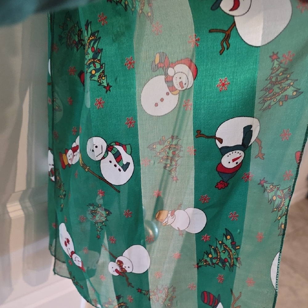 Charming Snowman Print Green Scarf - Picture 2 of 3